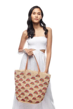 Iris Rainbow Tote -Shoreline Trendy 8449 ARCO Bag Multi Lifestyle1
