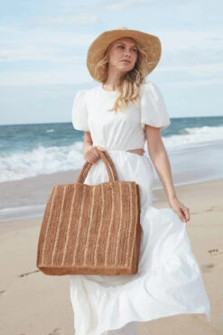 Veneto Stripe Tote -Shoreline Trendy 9319 TN Bag Natural Lifestyle