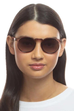 Le Specs Teen Spirit Deux Sunglasses 8 Le Specs Teen Spirit Deux Sunglasses -Shoreline Trendy LSP2202474 Sunglasses Chestnut Lifestyle
