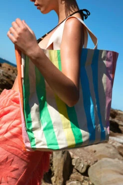 SunnyLife Utopia Tote Bag 7 SunnyLife Utopia Tote Bag -Shoreline Trendy S30CARUT Bag Multi Lifestyle
