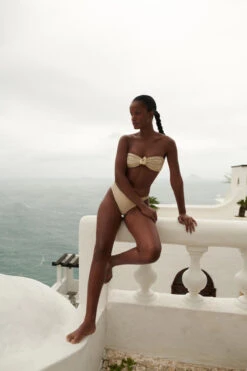 Vera Bandeau Bikini Top -Shoreline Trendy VERA TOP Bikini Top Leme Lifestyle